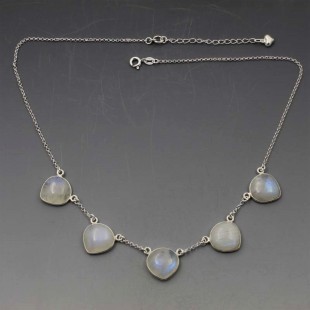 Silver moonstone necklace